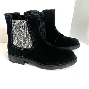 Women's Clarks Opal Sky Black Suede Ankle Chelsea Boot 8‎ NWOB